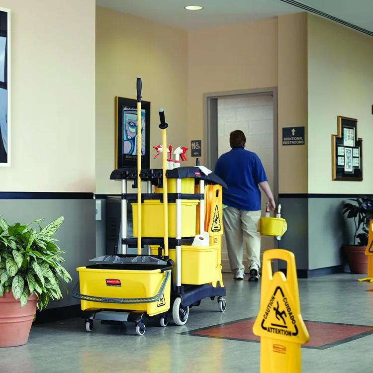 Dụng cụ vệ sinh Sao Việt