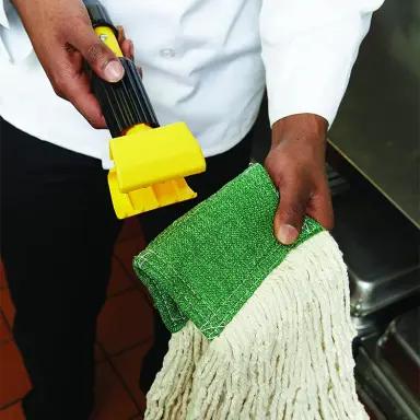 Dụng cụ vệ sinh Sao Việt