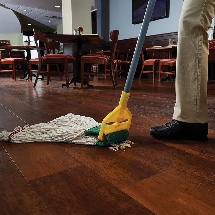 Dụng cụ vệ sinh Sao Việt