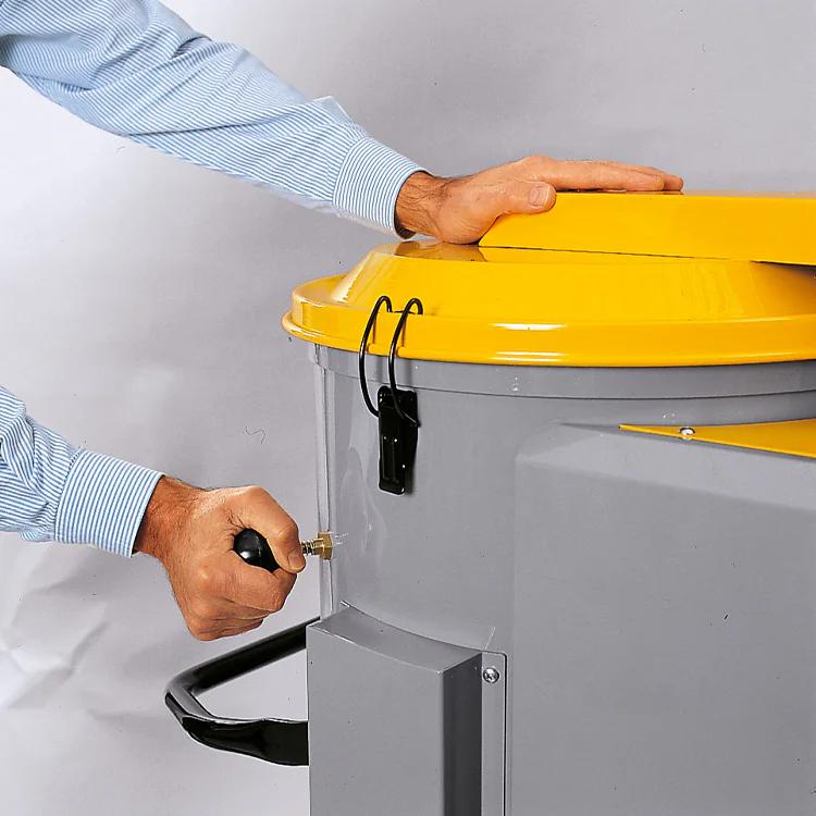 Dụng cụ vệ sinh Sao Việt