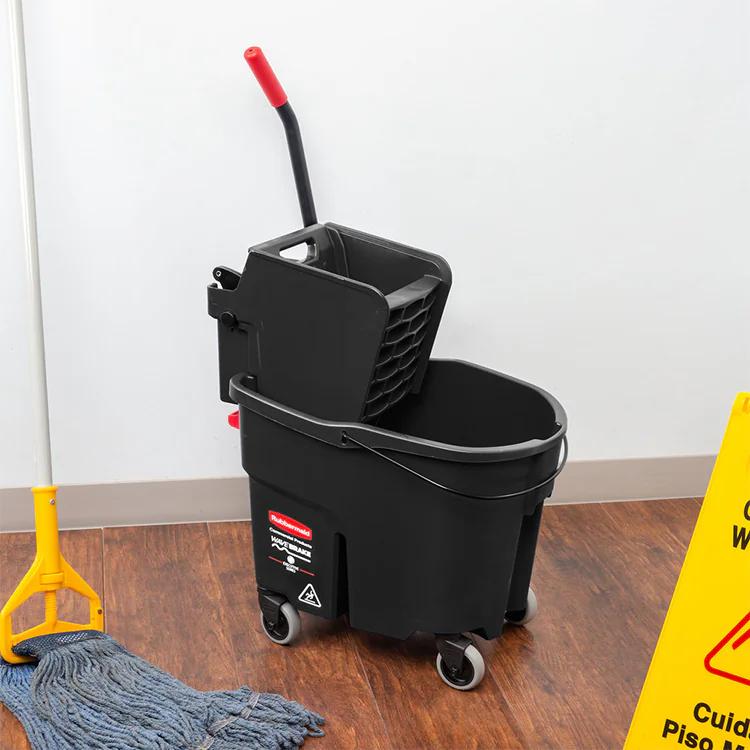 Dụng cụ vệ sinh Sao Việt